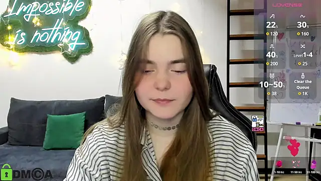 Snapshot of MiraaBloom chatting on 12-22-25, 01:41 MiraaBloom online show from 12-22-25, 01:41