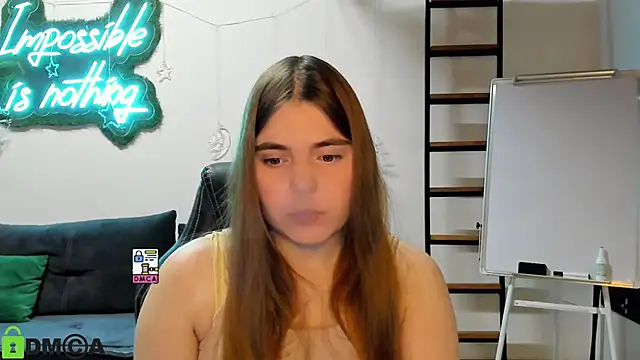 Snapshot of MiraaBloom chatting on 01-06-26, 02:21 MiraaBloom online show from 01-06-26, 02:21