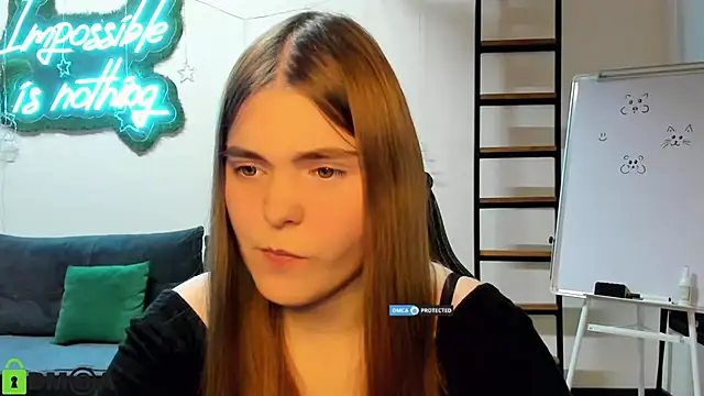 Snapshot of MiraaBloom chatting on 01-08-26, 02:52 MiraaBloom online show from 01-08-26, 02:52