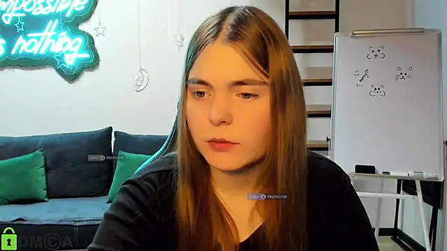 Snapshot of MiraaBloom chatting on 01-14-26, 02:33 MiraaBloom online show from 01-14-26, 02:33