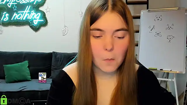 Snapshot of MiraaBloom chatting on 01-19-26, 02:21 MiraaBloom online show from 01-19-26, 02:21