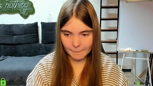 Snapshot of MiraaBloom chatting on 02-01-26, 02:59 MiraaBloom online show from 02-01-26, 02:59