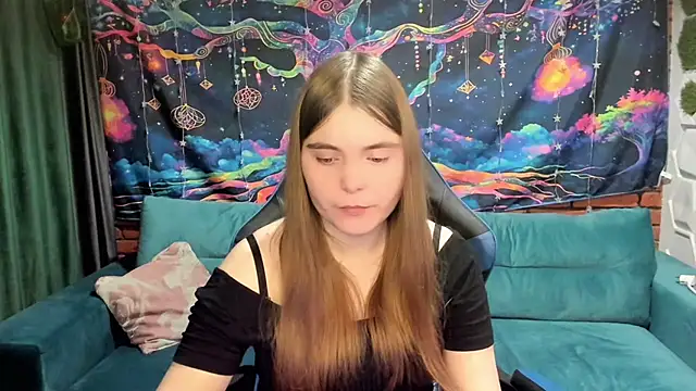 Snapshot of MiraaBloom chatting on 02-17-26, 03:29 MiraaBloom online show from 02-17-26, 03:29