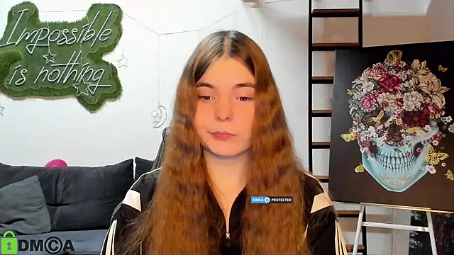 Snapshot of MiraaBloom chatting on 03-04-26, 02:34 MiraaBloom online show from 03-04-26, 02:34