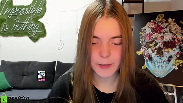 Snapshot of MiraaBloom chatting on 03-11-26, 02:56 MiraaBloom online show from 03-11-26, 02:56