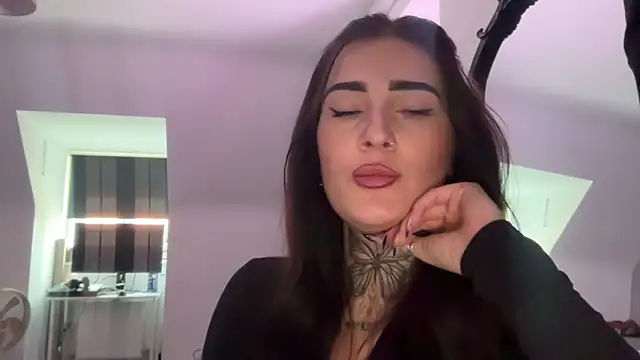 CleoStarr444 online show from 10-21-25, 10:49