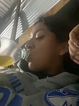 Snapshot of mia_scarlett7 chatting on 02-08-26, 01:31 mia scarlett7 online show from 02-08-26, 01:31