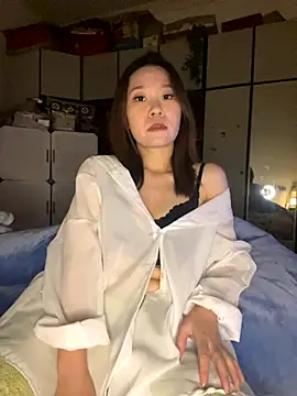 LLLauren 999 online show from 10-22-25, 12:05