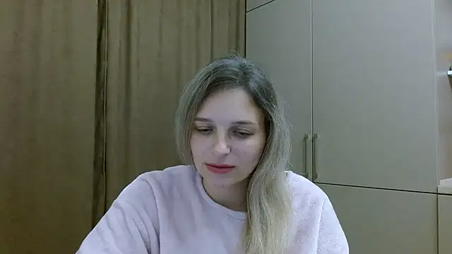 ElisSky301 online show from 11-01-25, 09:17