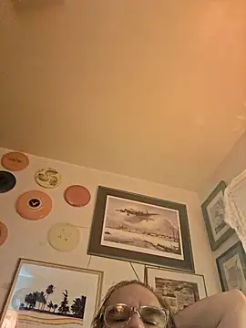 Snapshot of pena633 chatting on 11-30-25, 01:20 pena633 online show from 11-30-25, 01:20