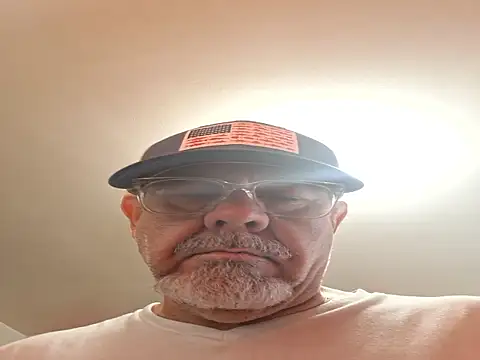 Snapshot of pena633 chatting on 12-03-25, 03:21 pena633 online show from 12-03-25, 03:21