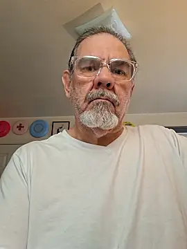 Snapshot of pena633 chatting on 12-05-25, 02:47 pena633 online show from 12-05-25, 02:47