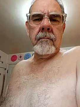 Snapshot of pena633 chatting on 12-21-25, 02:51 pena633 online show from 12-21-25, 02:51