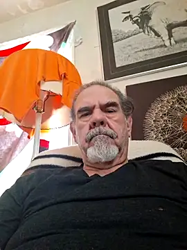 Snapshot of pena633 chatting on 01-17-26, 07:39 pena633 online show from 01-17-26, 07:39