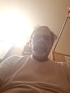 Snapshot of pena633 chatting on 02-10-26, 08:40 pena633 online show from 02-10-26, 08:40