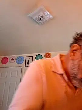 Snapshot of pena633 chatting on 05-21-26, 01:40 pena633 online show from 05-21-26, 01:40
