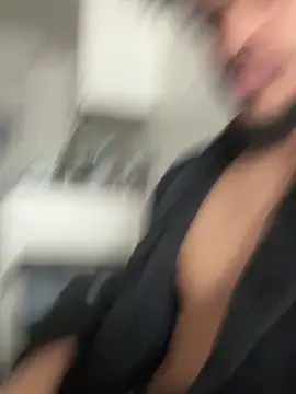 Snapshot of Mrmakeherwet_Tez chatting on 02-23-26, 12:09 Mrmakeherwet Tez online show from 02-23-26, 12:09