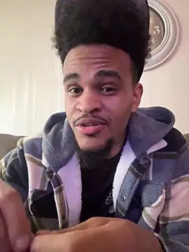 Snapshot of Mrmakeherwet_Tez chatting on 03-04-26, 09:32 Mrmakeherwet Tez online show from 03-04-26, 09:32