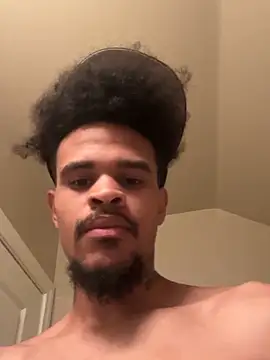 Snapshot of Mrmakeherwet_Tez chatting on 03-20-26, 05:29 Mrmakeherwet Tez online show from 03-20-26, 05:29