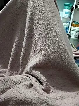 Snapshot of naveen_3222 chatting on 11-10-25, 05:45 naveen 3222 online show from 11-10-25, 05:45