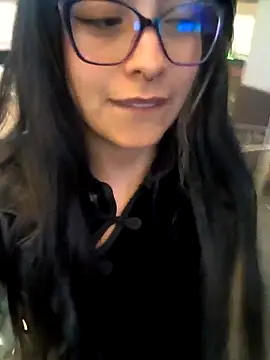 Snapshot of Antonella_Gomez01 chatting on 10-31-25, 01:56 Antonella Gomez01 online show from 10-31-25, 01:56