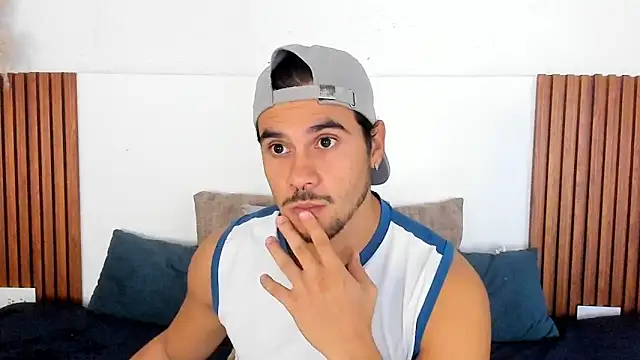 Snapshot of Jake_muller1 chatting on 11-28-25, 03:31 Jake muller1 online show from 11-28-25, 03:31