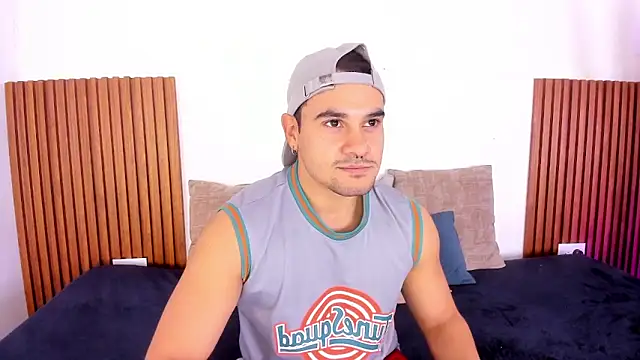 Snapshot of Jake_muller1 chatting on 12-16-25, 03:22 Jake muller1 online show from 12-16-25, 03:22