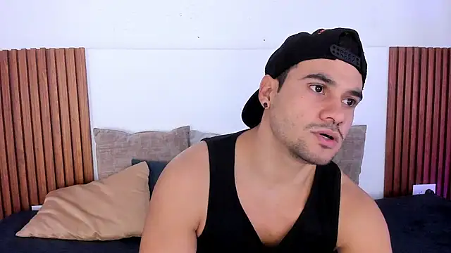 Snapshot of Jake_muller1 chatting on 12-17-25, 03:23 Jake muller1 online show from 12-17-25, 03:23