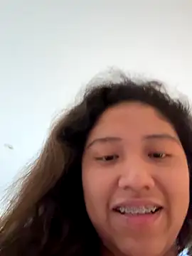 Snapshot of Kmiii21 chatting on 10-28-25, 02:53 Kmiii21 online show from 10-28-25, 02:53