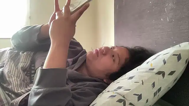 Snapshot of Kmiii21 chatting on 11-07-25, 05:35 Kmiii21 online show from 11-07-25, 05:35