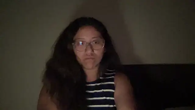 Snapshot of Kmiii21 chatting on 11-10-25, 04:55 Kmiii21 online show from 11-10-25, 04:55