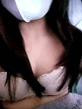 Snapshot of Meo_25 chatting on 11-08-25, 05:01 Meo 25 online show from 11-08-25, 05:01