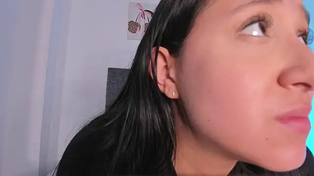 kittymonroe1 online show from 06-10-26, 05:56
