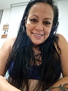 Snapshot of viviana-sexi chatting on 04-13-26, 05:35 viviana-sexi online show from 04-13-26, 05:35