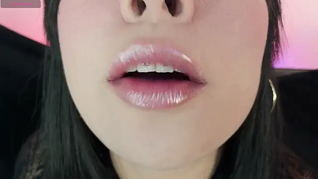 mia roux1 online show from 06-21-26, 10:45