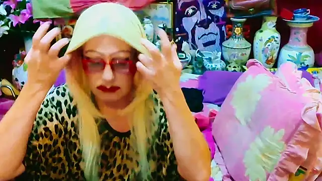 Snapshot of horni4luv chatting on 11-22-25, 11:26 horni4luv online show from 11-22-25, 11:26