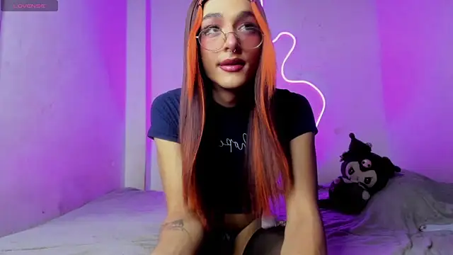 Mika  velvet online show from 10-29-25, 07:59