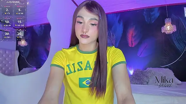 Mika  velvet online show from 03-09-26, 08:46