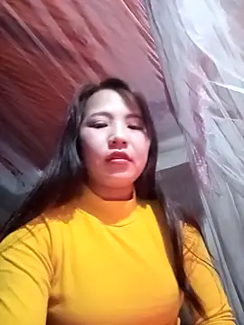 -Lanaa- online show from 12-16-25, 04:45