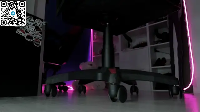 Holy Mistress S online show from 06-20-26, 07:55