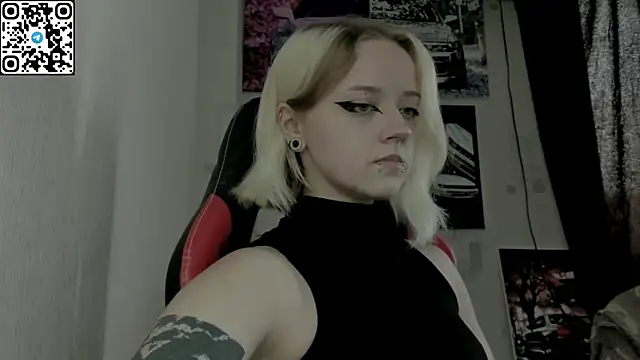 Holy Mistress S online show from 07-12-26, 08:27