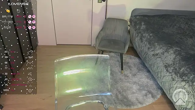 Snapshot of majestic_madam chatting on 03-20-26, 05:23 majestic madam online show from 03-20-26, 05:23