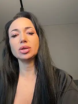 majestic madam online show from 03-28-26, 11:21