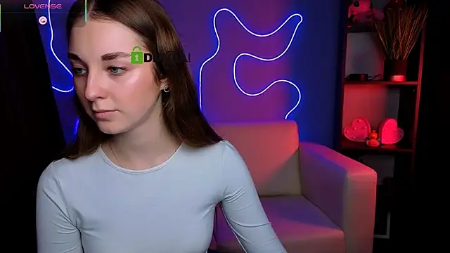 Snapshot of alisabliss chatting on 11-14-25, 01:54 alisabliss online show from 11-14-25, 01:54