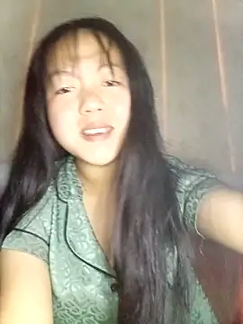 Quynhsumon online show from 04-26-26, 04:21