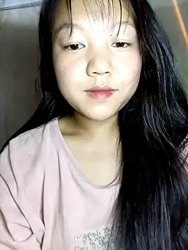 Quynhsumon online show from 05-06-26, 05:57