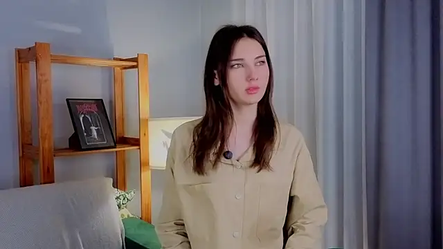 Snapshot of KateCahee chatting on 11-06-25, 12:55 KateCahee online show from 11-06-25, 12:55