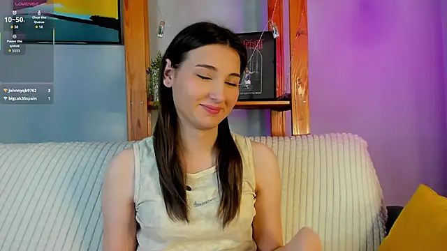 Snapshot of KateCahee chatting on 01-10-26, 02:13 KateCahee online show from 01-10-26, 02:13