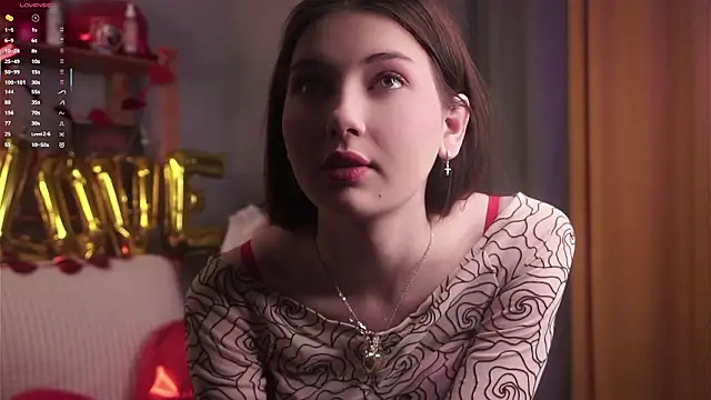 Snapshot of KateCahee chatting on 02-14-26, 01:24 KateCahee online show from 02-14-26, 01:24