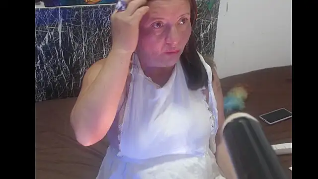 Debora Cienfuegos25 online show from 11-26-25, 01:06